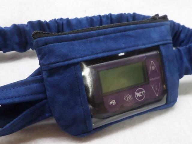 Black Insulin Pump Pouch/Case With Window by Dazzling Pump Pouch